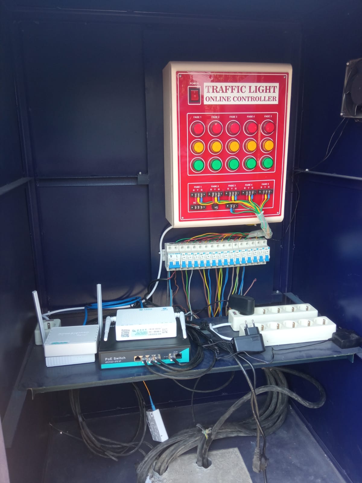 2023 - Pengadaan dan Pemasangan Traffic Light Online Kabupaten Madiun 2 Titik Balerejo dan Nglames